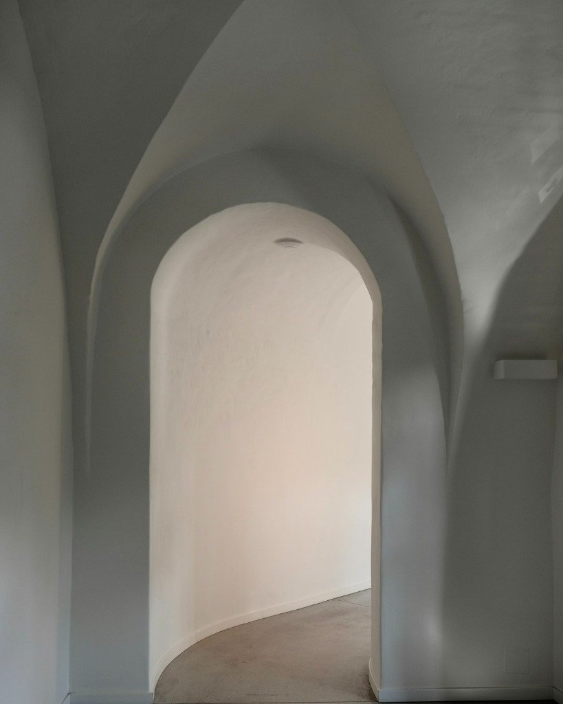 Sculptural Vault Archway